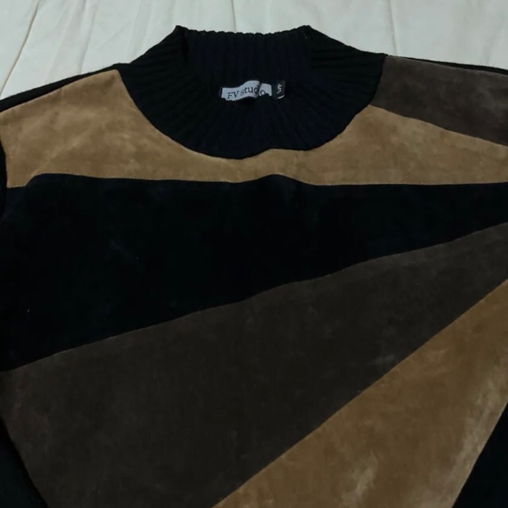 Velvet Sweater - Picture 2 of 7
